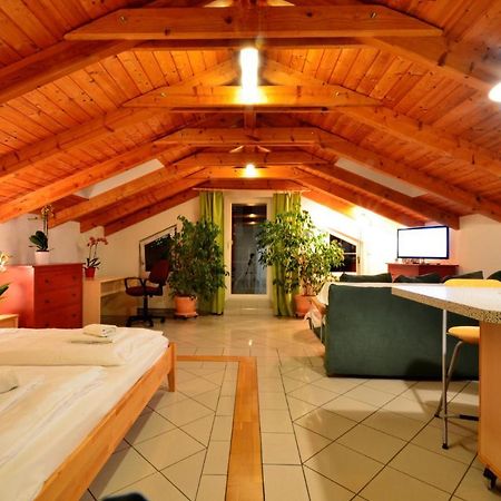 Ajo Vienna Lake View - Contactless Check-In 외부 사진