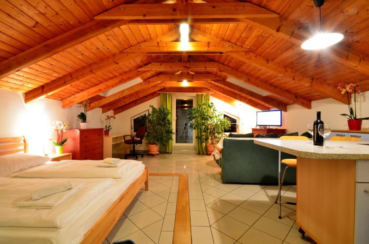 Ajo Vienna Lake View - Contactless Check-In 외부 사진